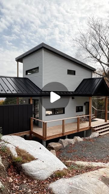 Quebec micro-chalet fall stay